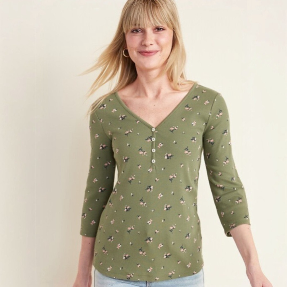 Old Navy Slim-Fit Rib-Knit Henley Floral Top